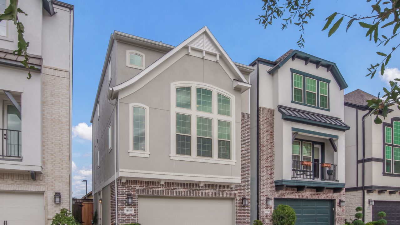 11936StirlingRowLn_001