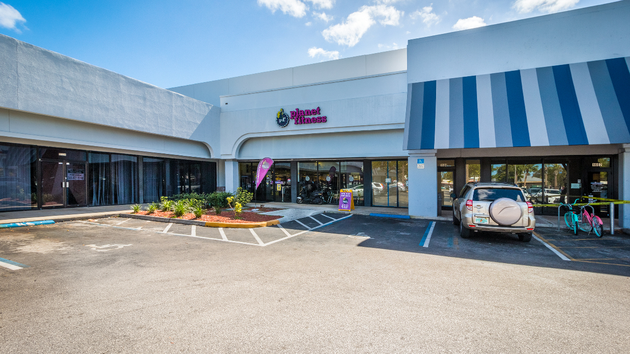 163rd Street Plaza-03