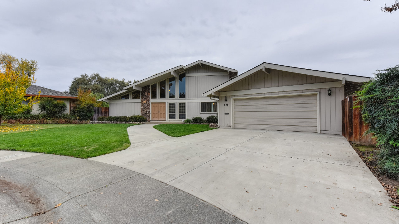 646 Riverlake Way, Sacramento, CA, 95831 Scene 3