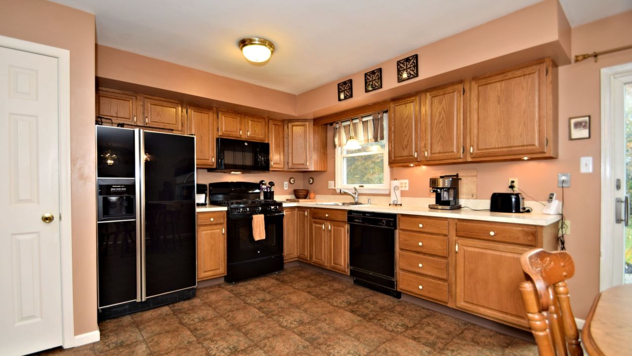 227 Winding Way, Telford, PA, 18969 Scene 3