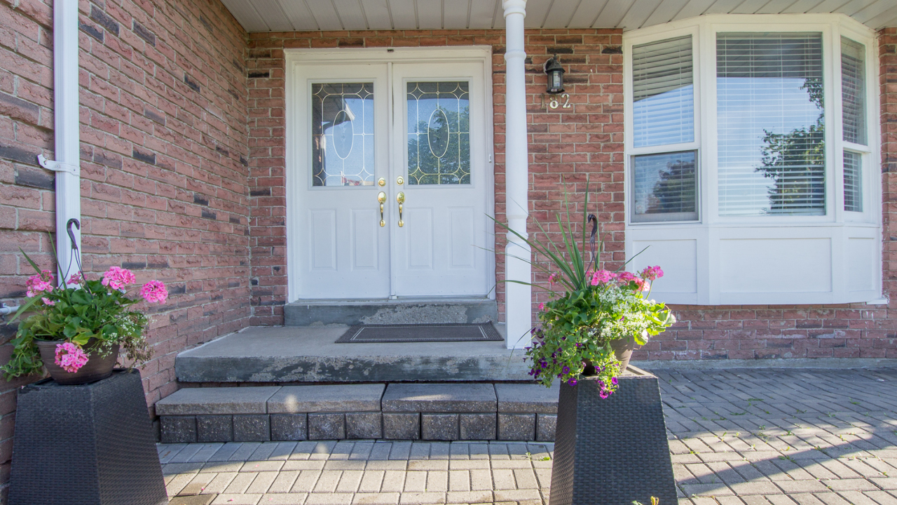 182 Cherrytree Drive, Brampton, ON, L6Y 3M6 Scene 3