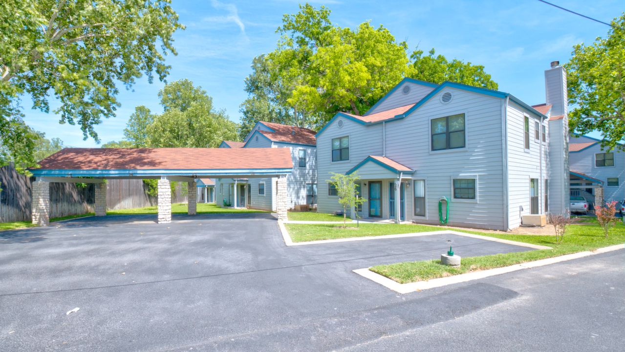 501 Reynolds #25, Kingsland, TX, 78639 Scene 3