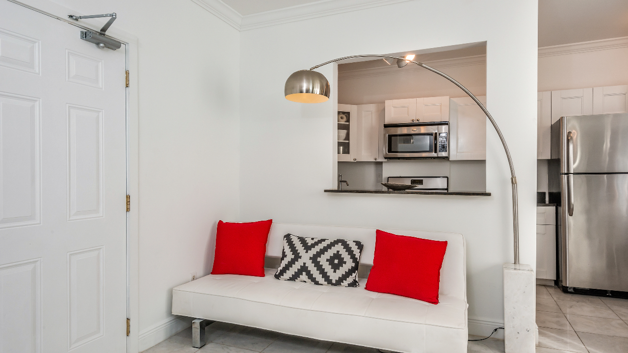 First-on-Lincoln-#12-03