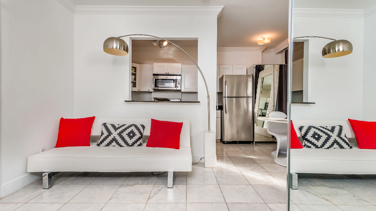 First-on-Lincoln-#12-02