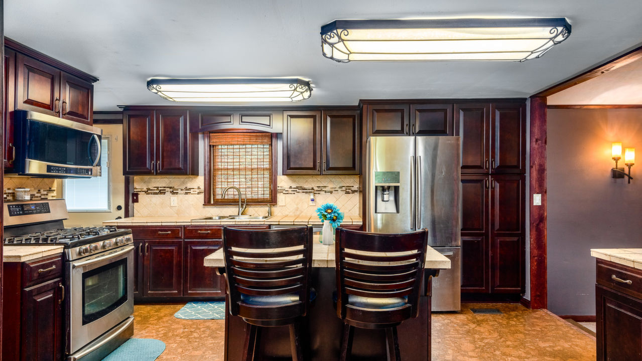 1112 Rocky Dell Rd, Gravette, AR, 72736 Scene 2