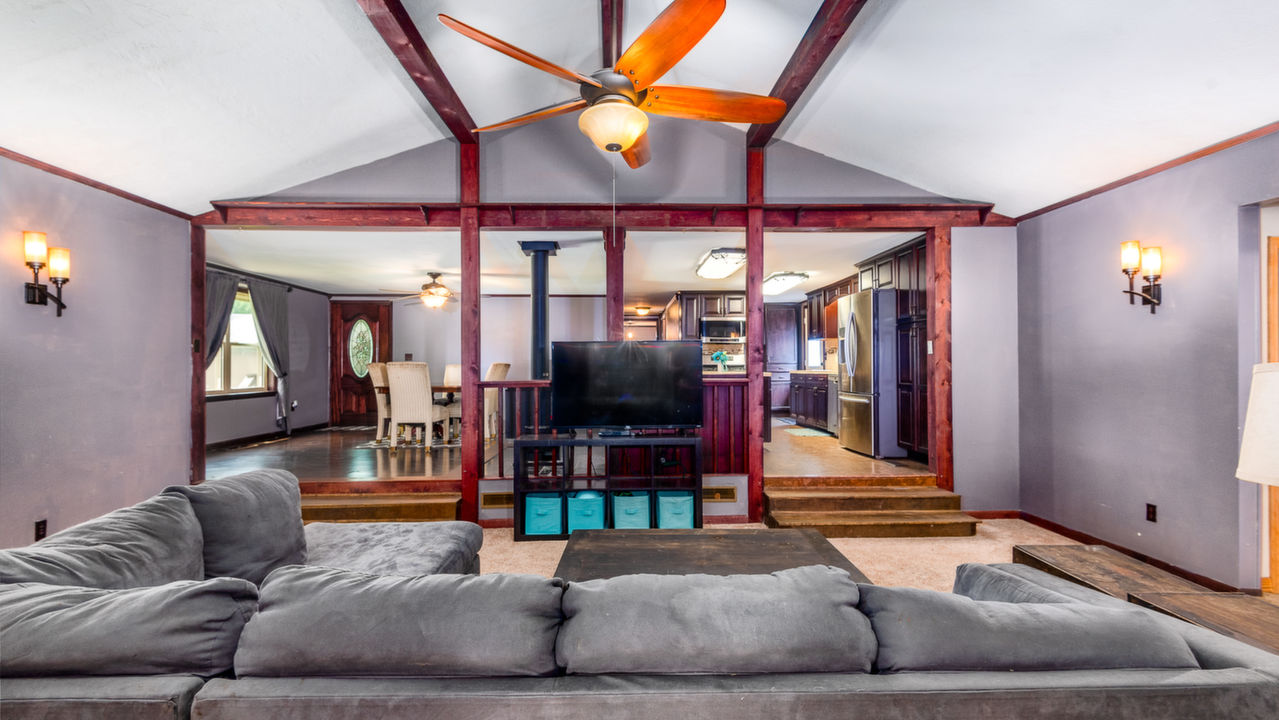 1112 Rocky Dell Rd, Gravette, AR, 72736 Scene 3