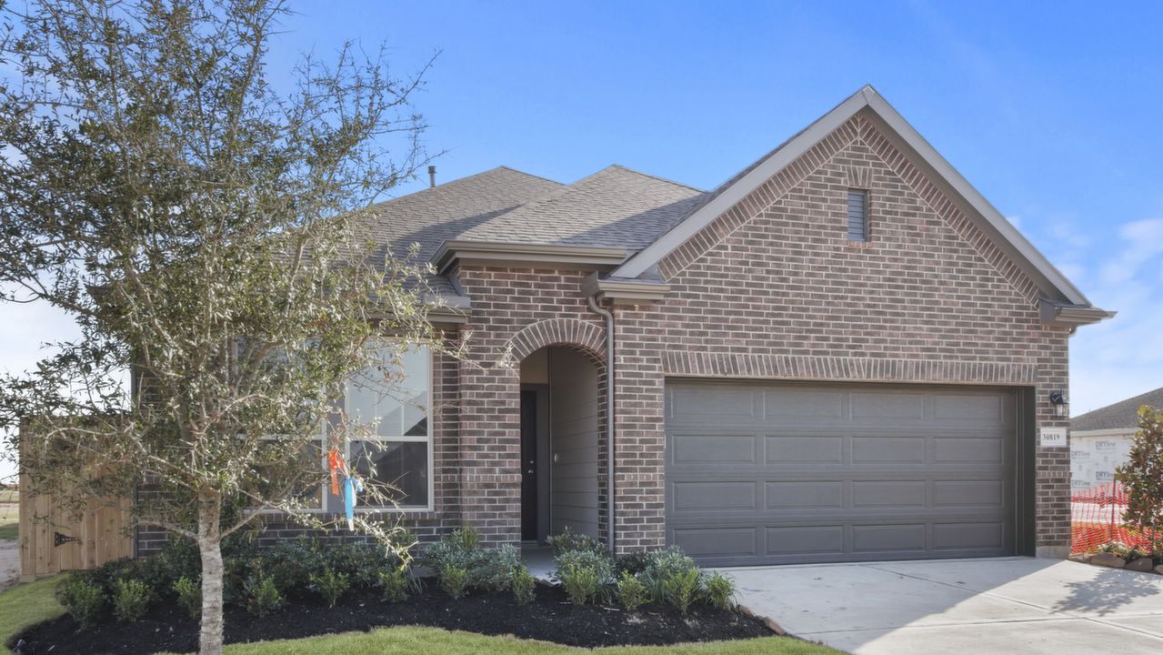 30819LakeSpurManorDr_002