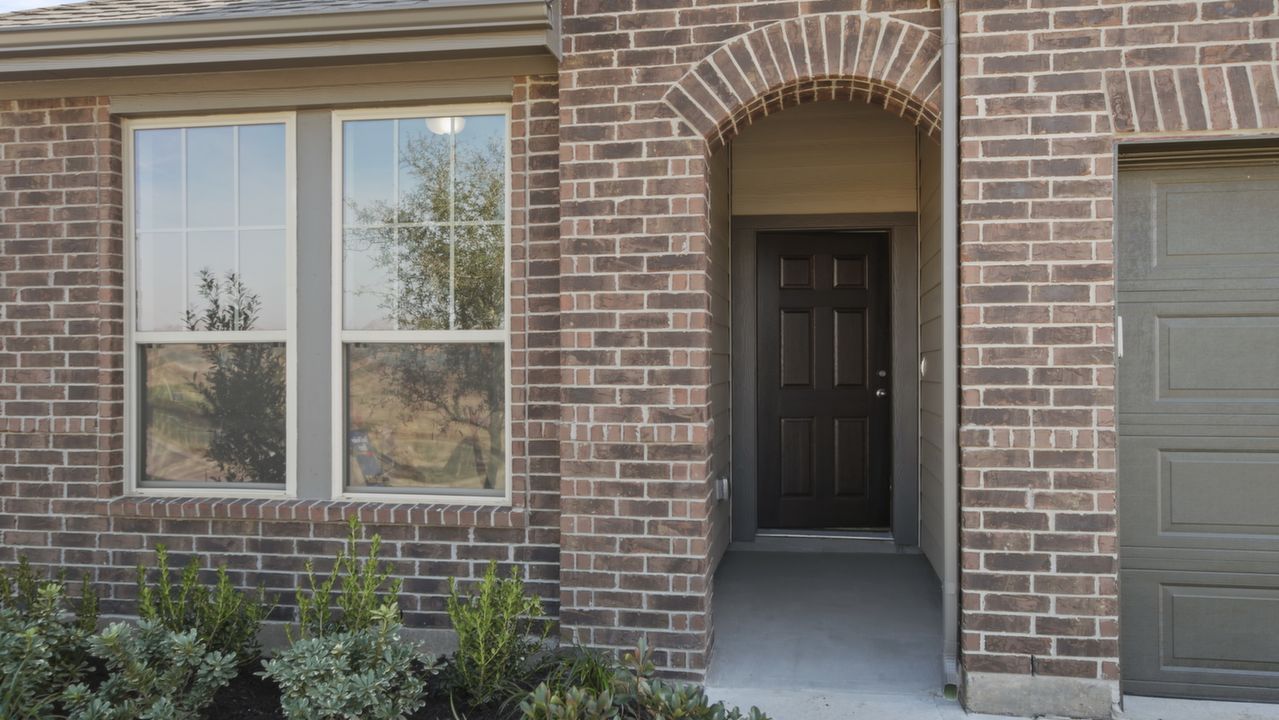 30819LakeSpurManorDr_003
