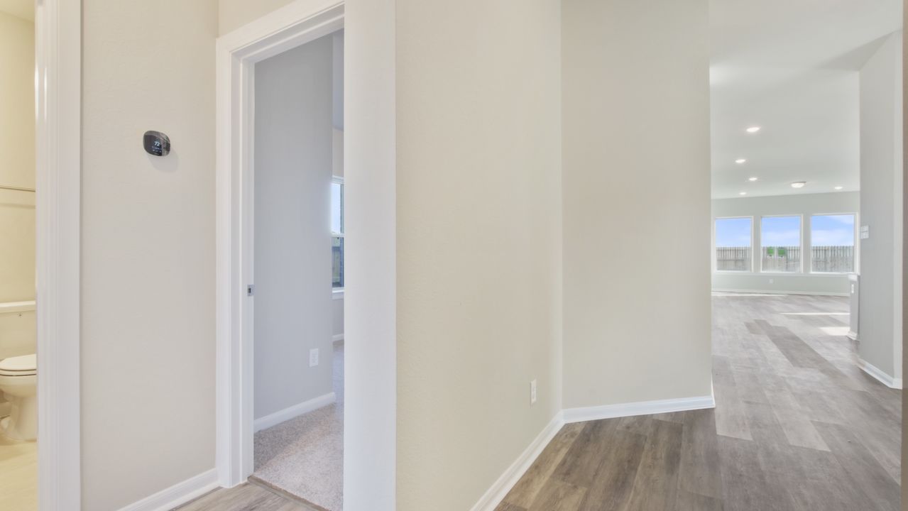 30819LakeSpurManorDr_004