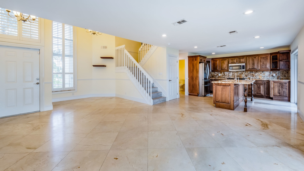 3114-W-Buena-Vista-Dr-04
