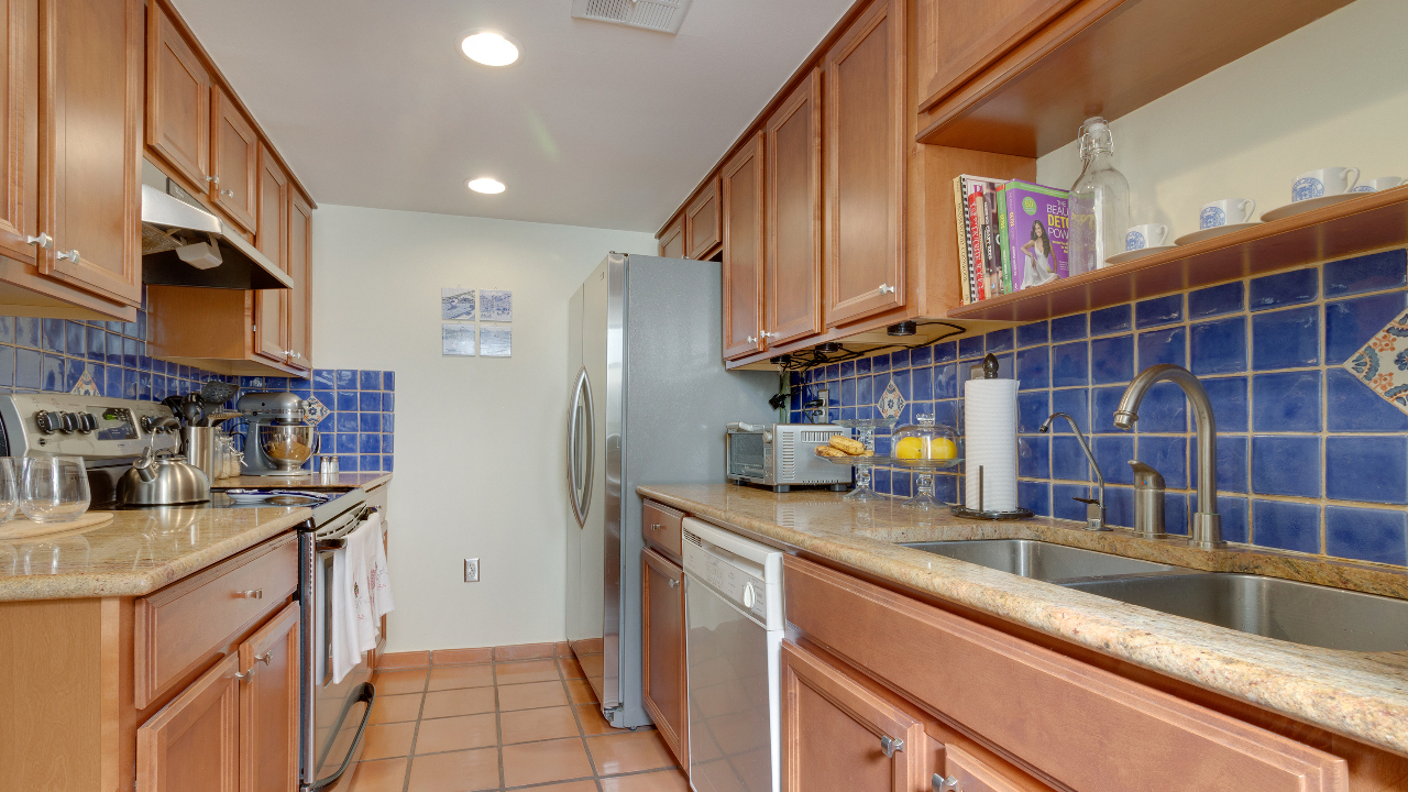 437-Santander-Ave-08