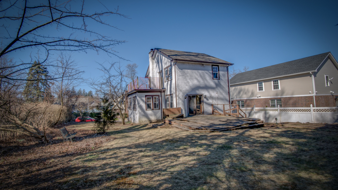 171 Pershing Ave, New Rochelle, NY, 10801 Scene 4