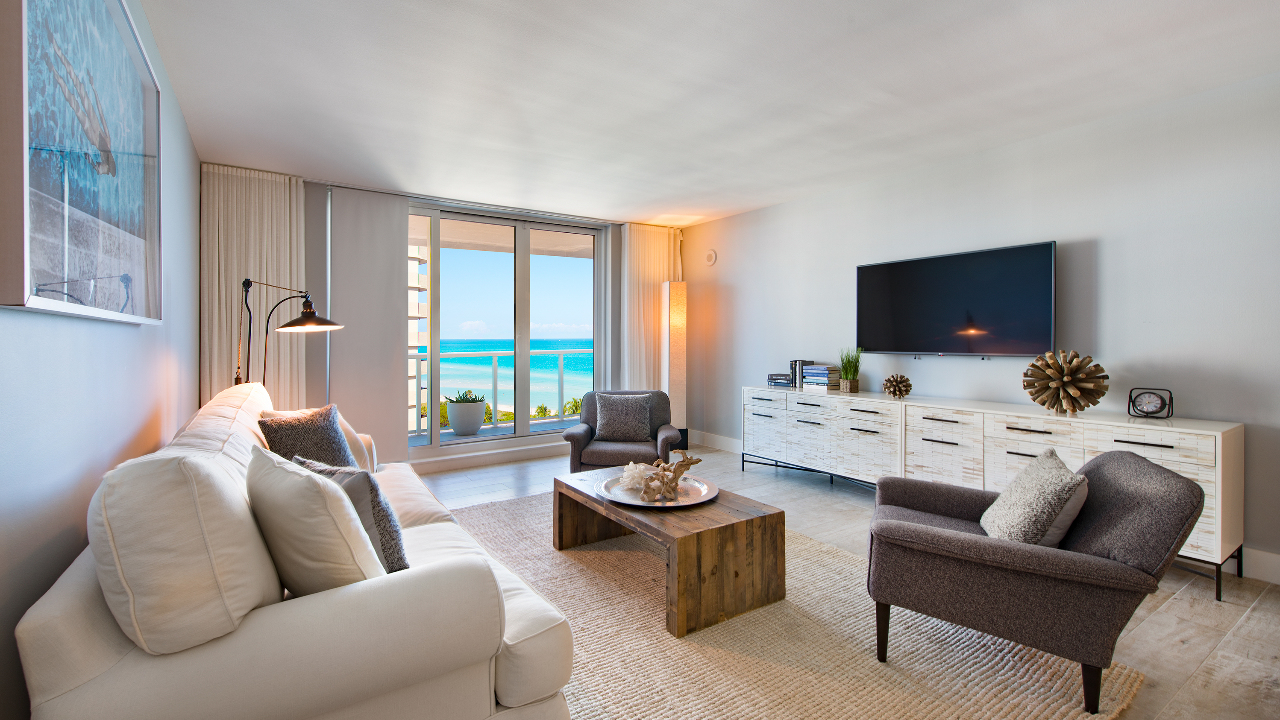 1-Hotel-&-Homes-#1013-02