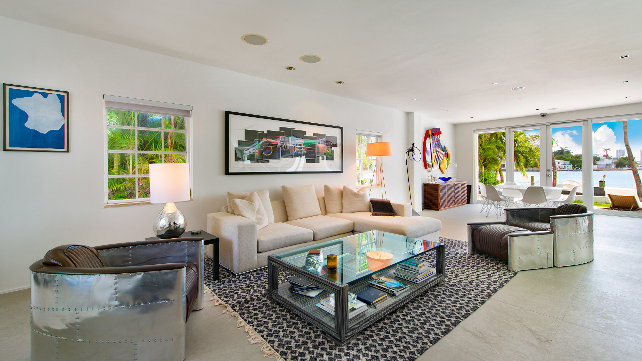 302-W-San-Marino-Dr-02