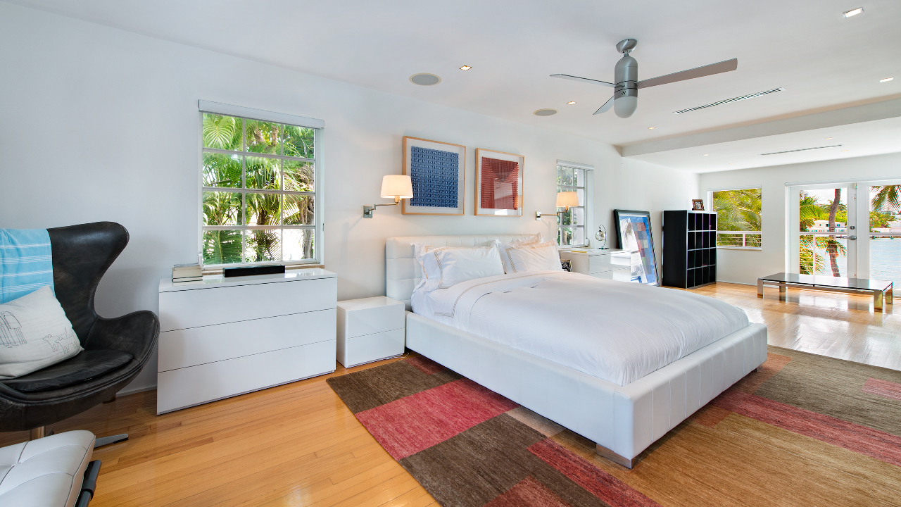 302-W-San-Marino-Dr-13