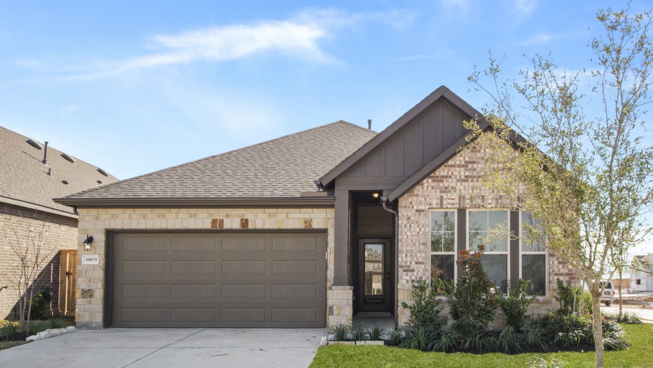 30839LakeSpurManorDr_001