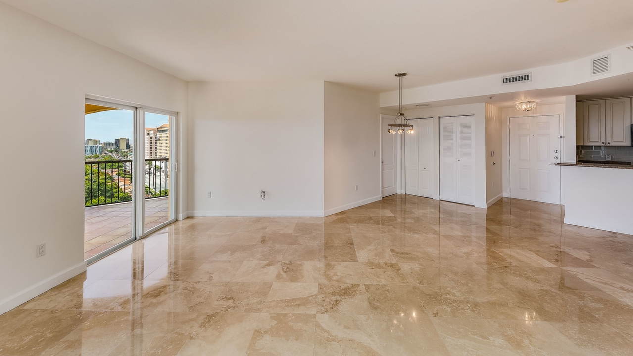 Gables-View-#907-03