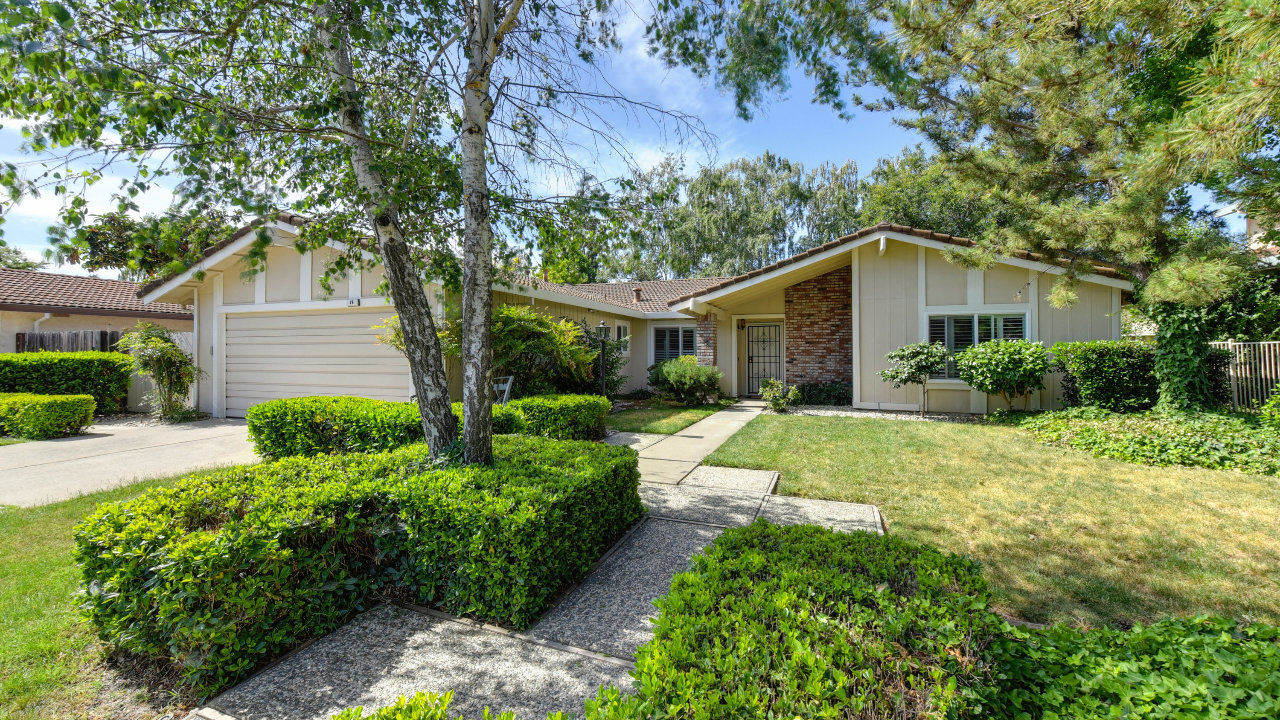 19 Shady River Circle, Sacramento, CA, 95831 Scene 3