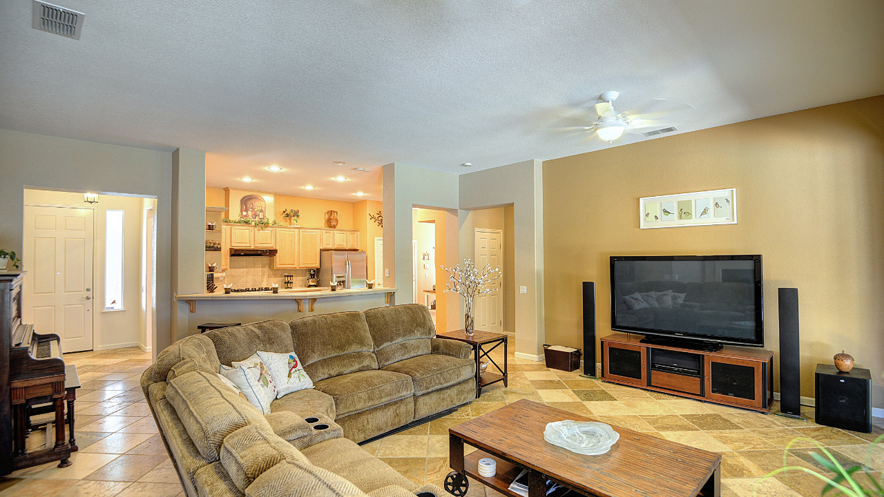 10087 Crooked Stick Drive, Sacramento, CA, 95829 Scene 2