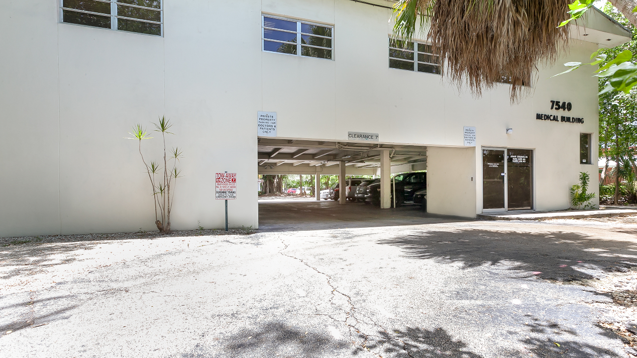 7540-SW-61st-Ave-05