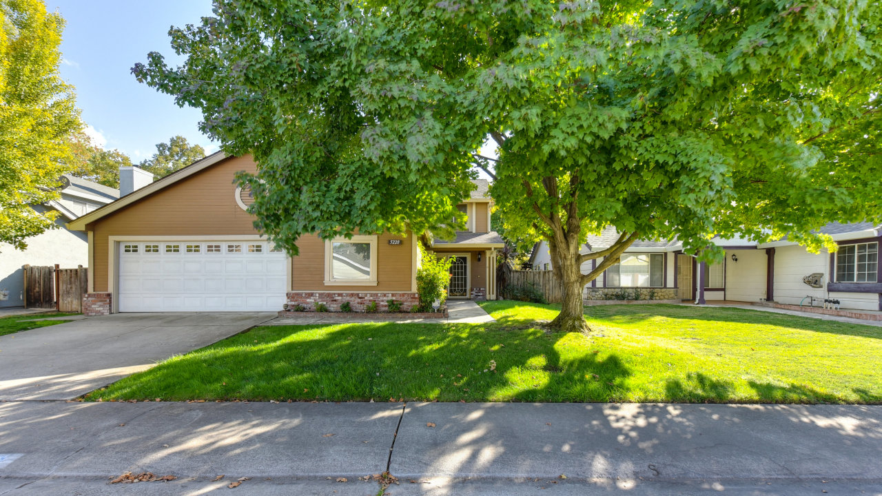 5228 Applehurst Way, Elk Grove, CA, 95758 Scene 1