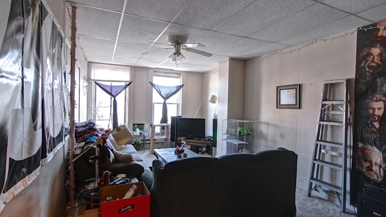 R1 - Living Area Pic #2