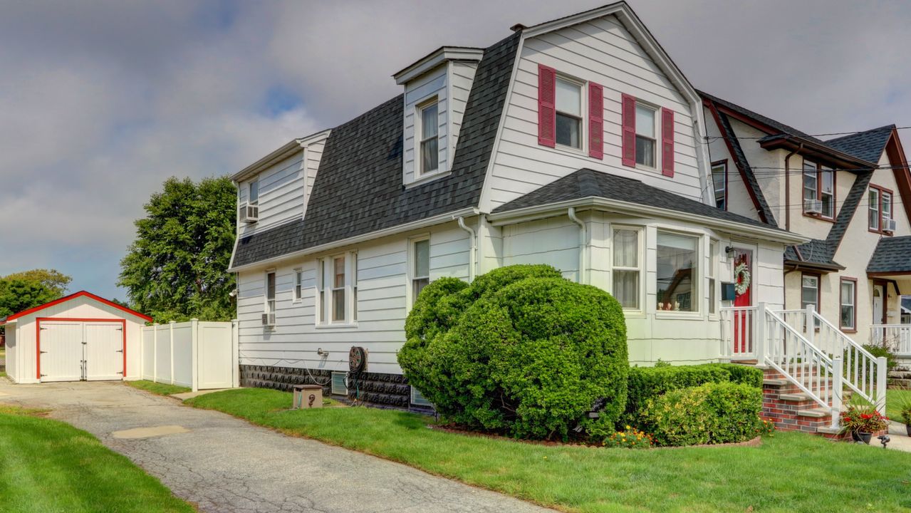 3 1st Ave, East Rockaway, NY, 11518 Scene 2