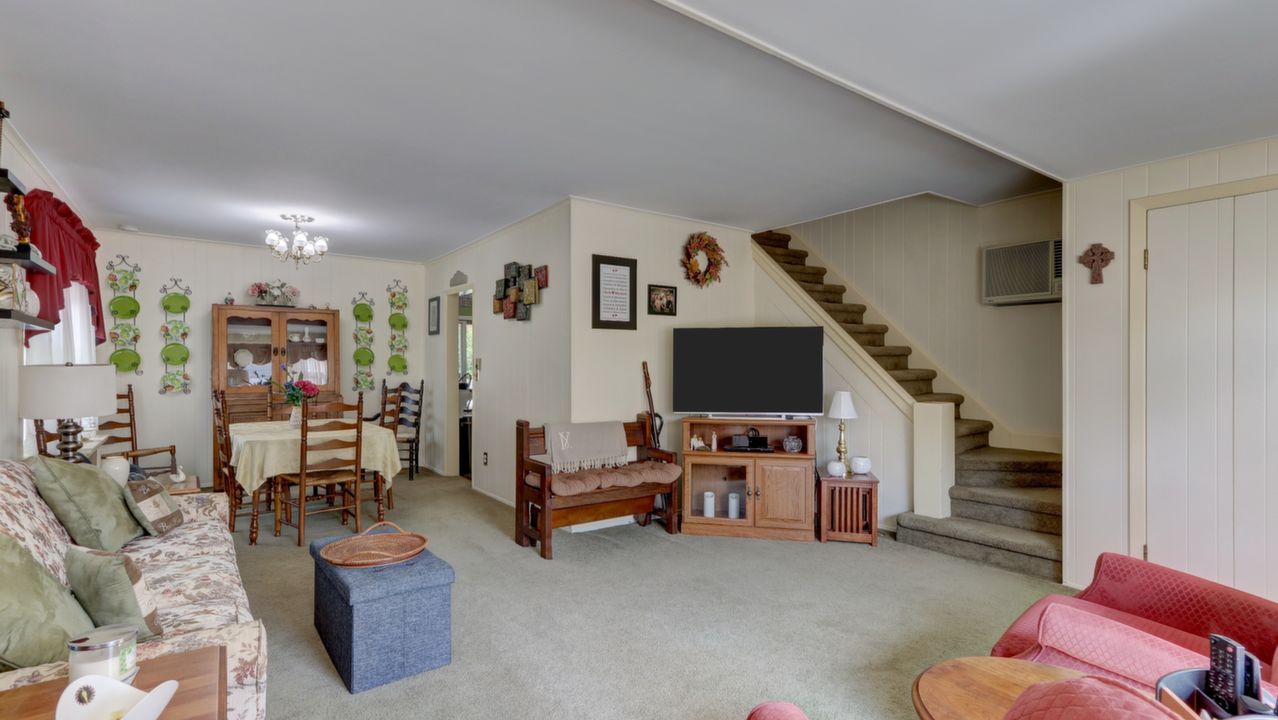 3 1st Ave, East Rockaway, NY, 11518 Scene 4