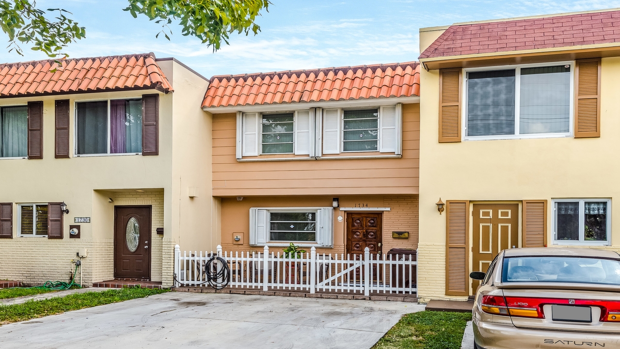 1734-W-75th-St-01