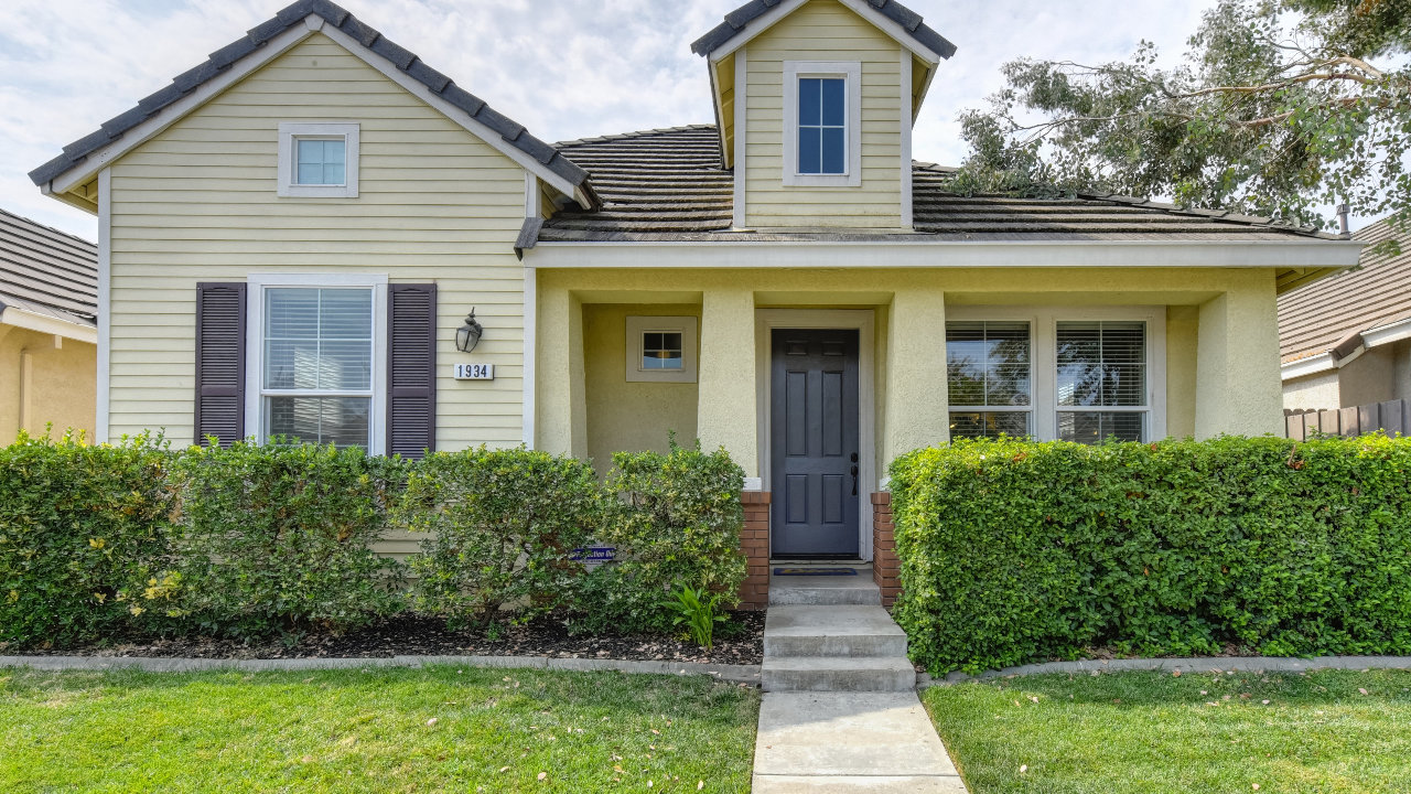1934 Dawnelle Way, Sacramento, CA, 95835 Scene 4