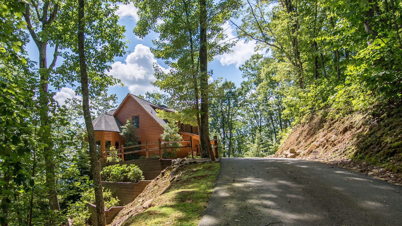 210 Kennebec Drive, Mineral Bluff, GA, 30513 Scene 4