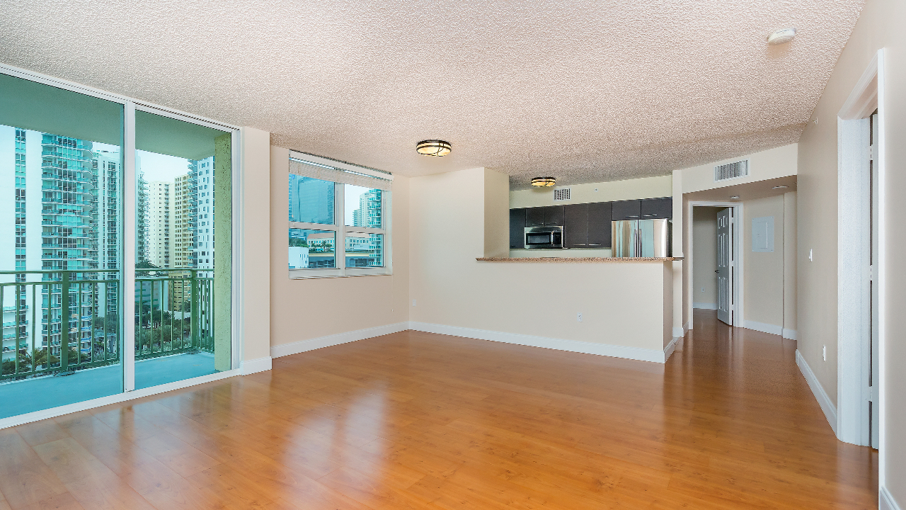 The-Mark-On-Brickell-#1111-02