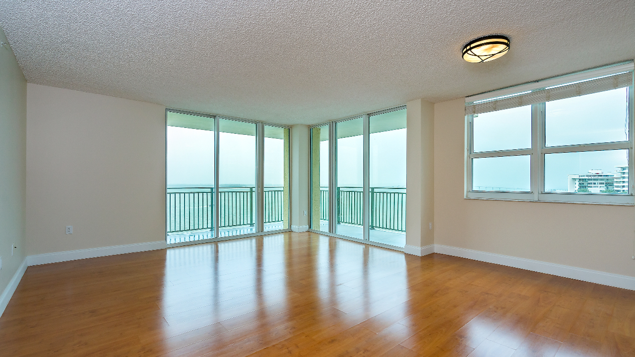 The-Mark-On-Brickell-#1111-01