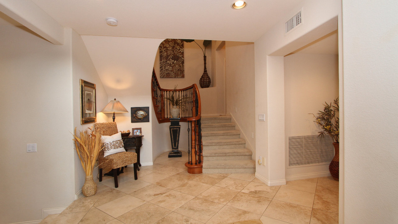 5484 Caminito Bayo, La Jolla, CA, 92037 Scene 4