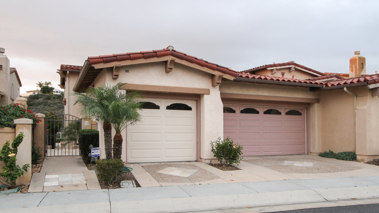 5484 Caminito Bayo, La Jolla, CA, 92037 Scene 2