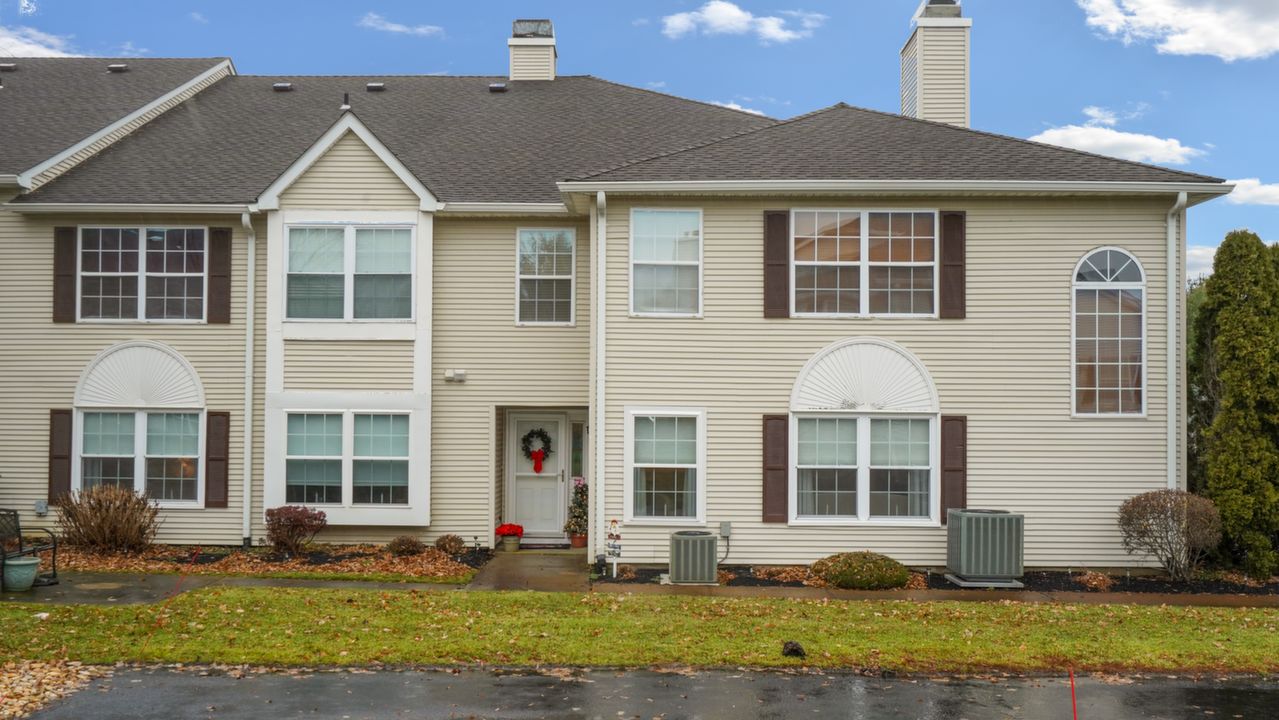 7 Racquet Rd, Wall, NJ, 07719 Scene 2