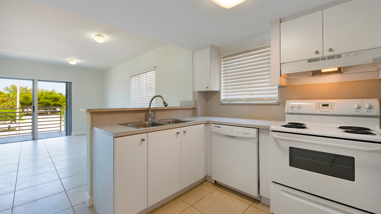 7921-Harding-Ave-#101-06