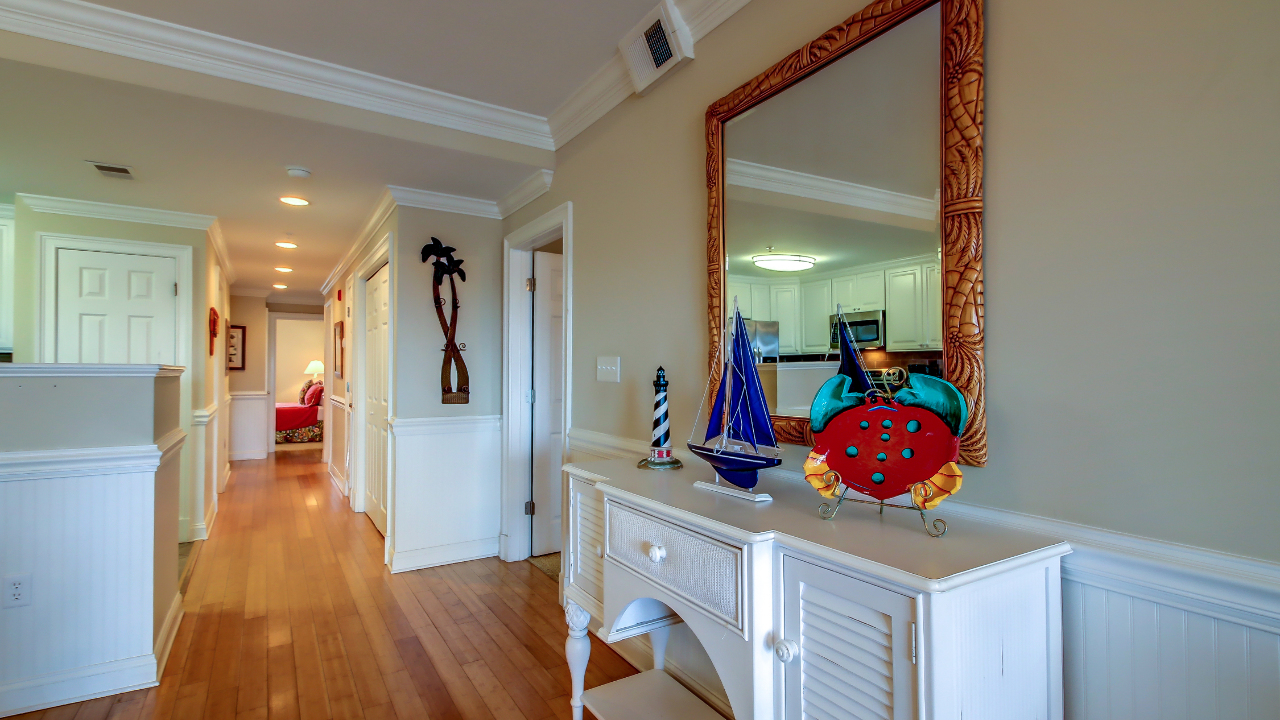 Brass Rail, Tybee Island, GA, 31328 Scene 3