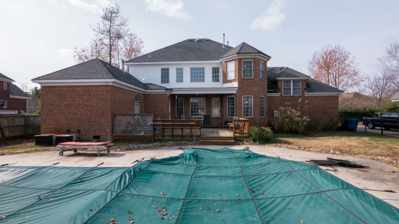 Back of house and pool