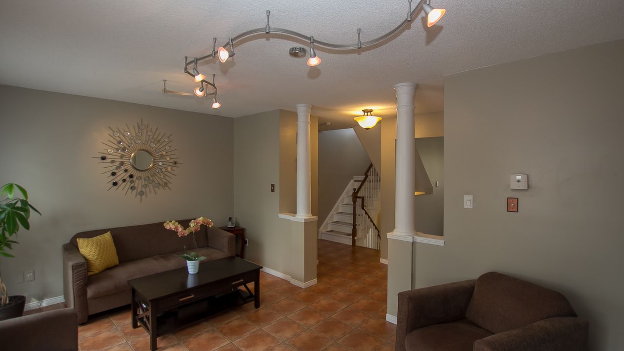 57 Brickyard Way Unit 112, Brampton, ON, L6V 4L6 Scene 3