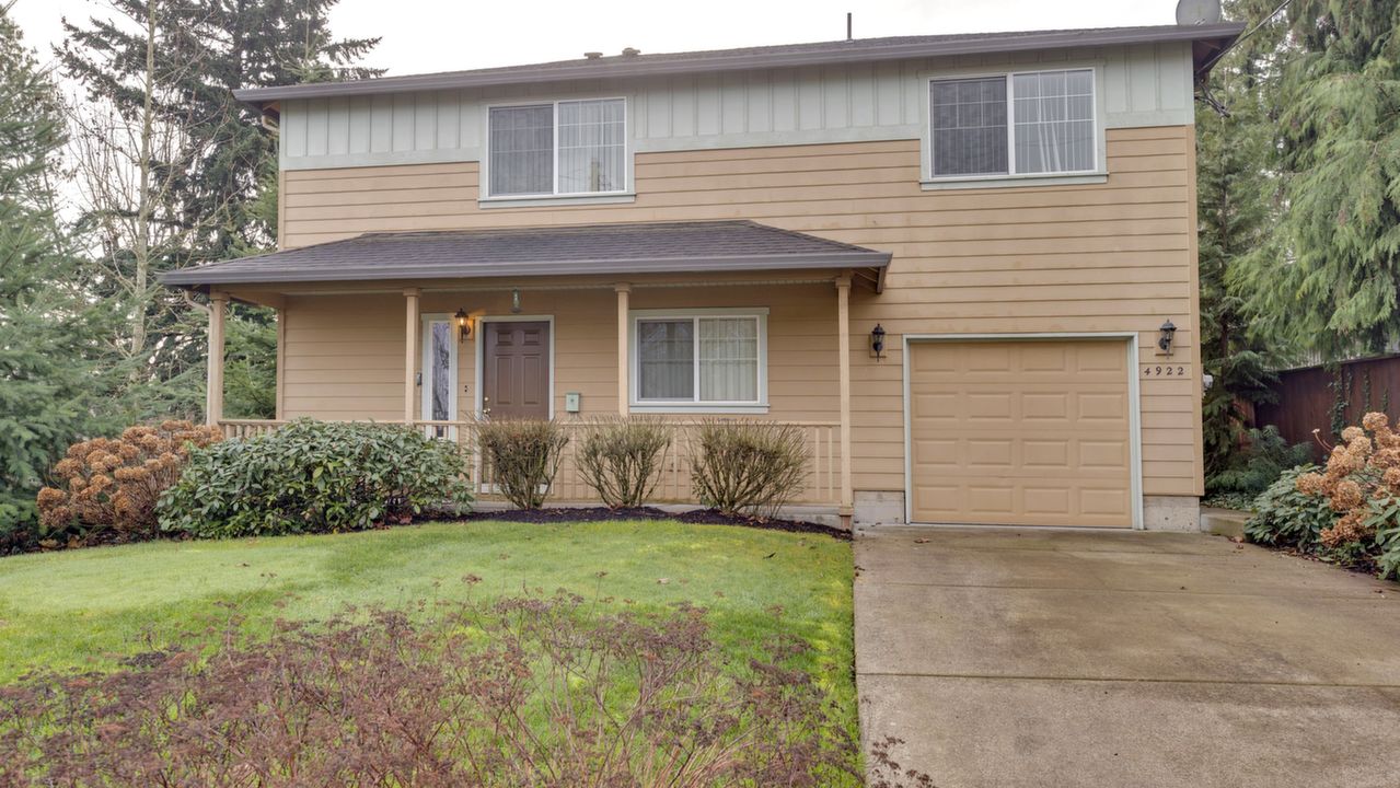 4922 NE Holman St, Portland, OR, 97218 Scene 1