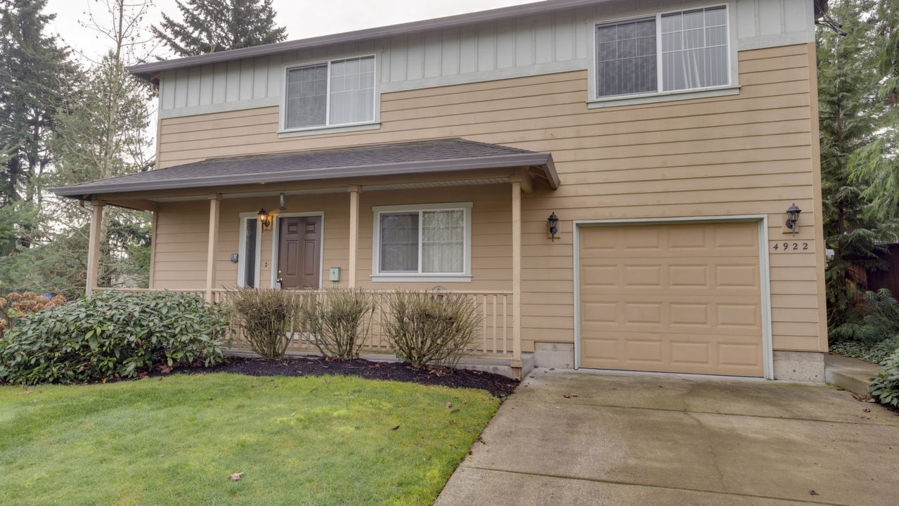 4922 NE Holman St, Portland, OR, 97218 Scene 3