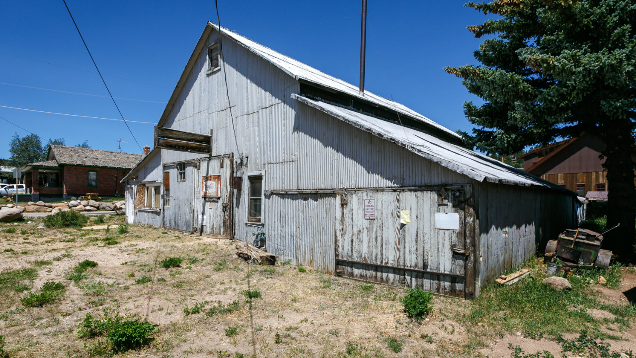 Snyders Garage