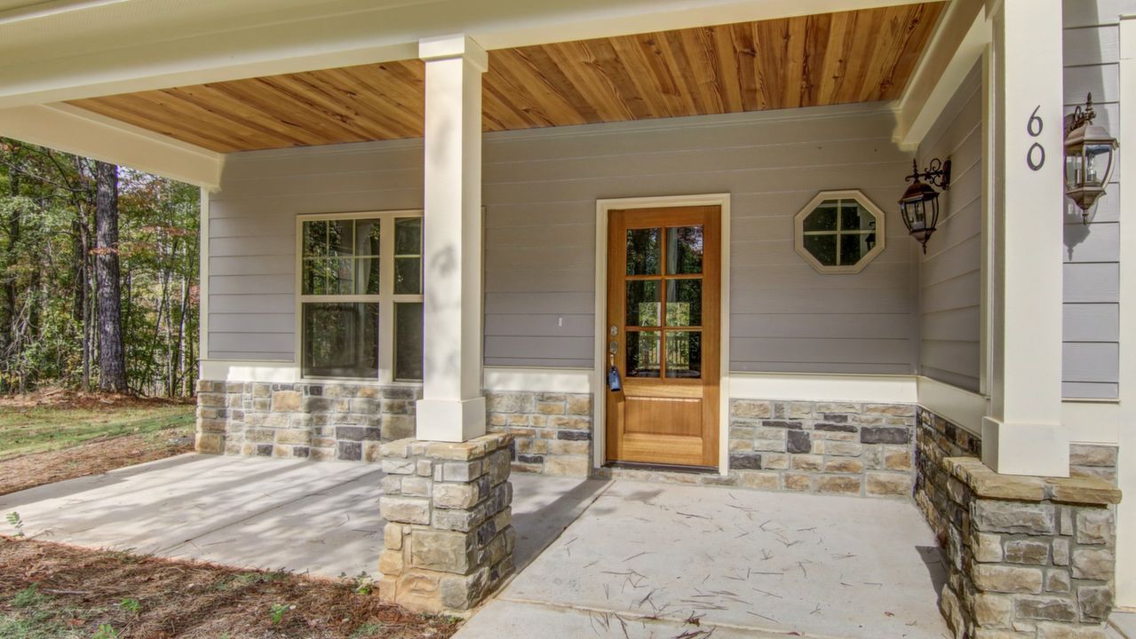 Front Porch Covered Entrance 
