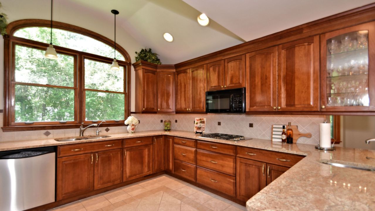 1270 Oxford Valley Rd, Yardley, PA, 19067 Scene 3