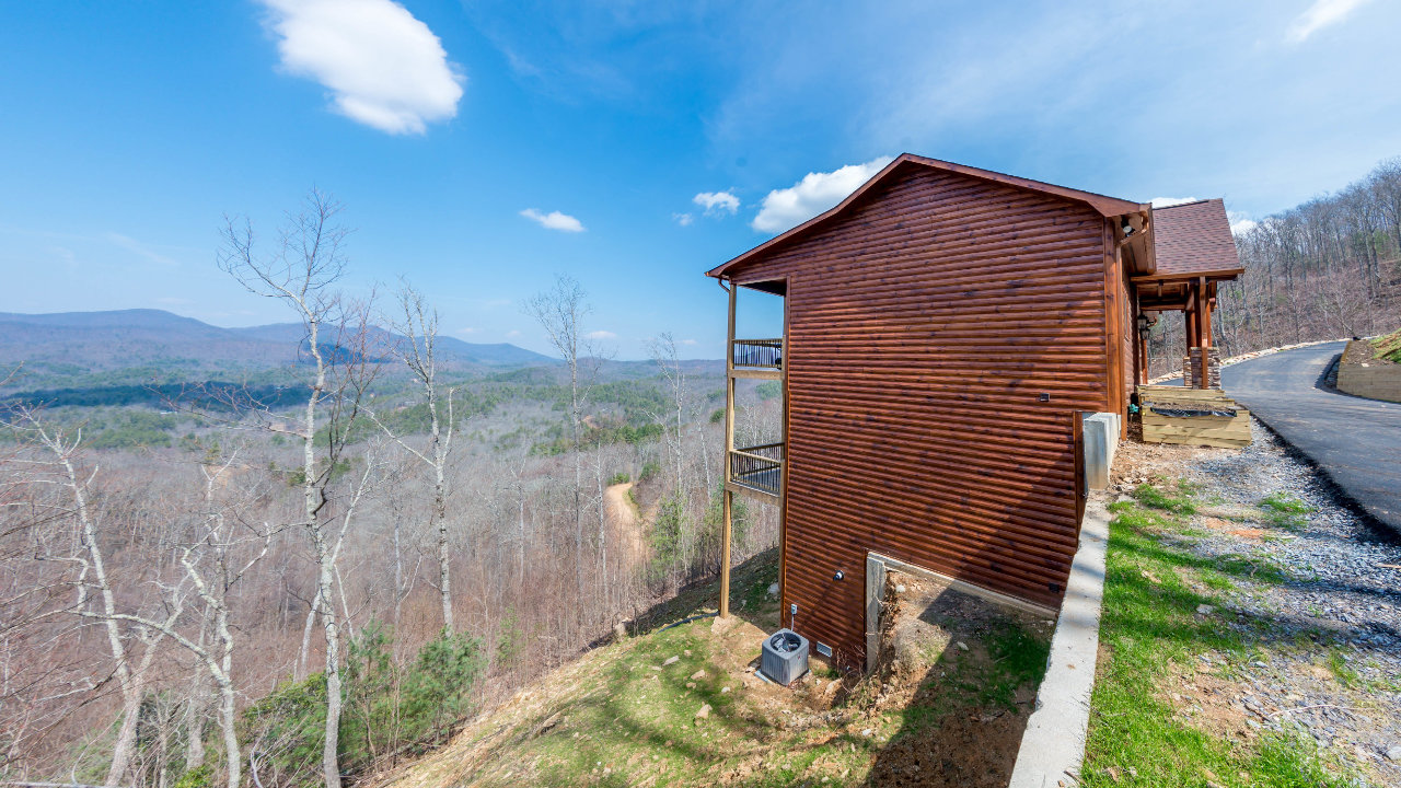 Mountain High, Mineral Bluff, GA, 30513 Scene 3