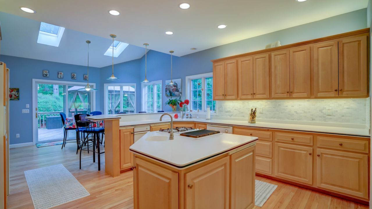 6727 Shamrock Glen-36