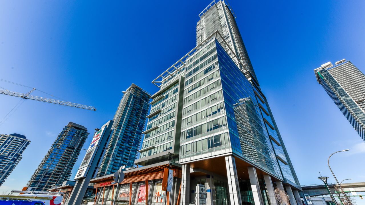 1603-4485 Skyline Drive, Burnaby, BC, V5C 4A9 Scene 1