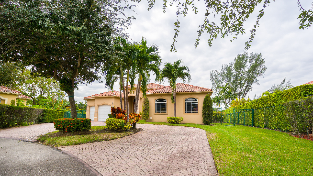 5642-SW-103rd-Ct-02