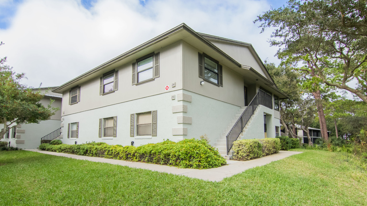 Private Entrance on Intracoastal